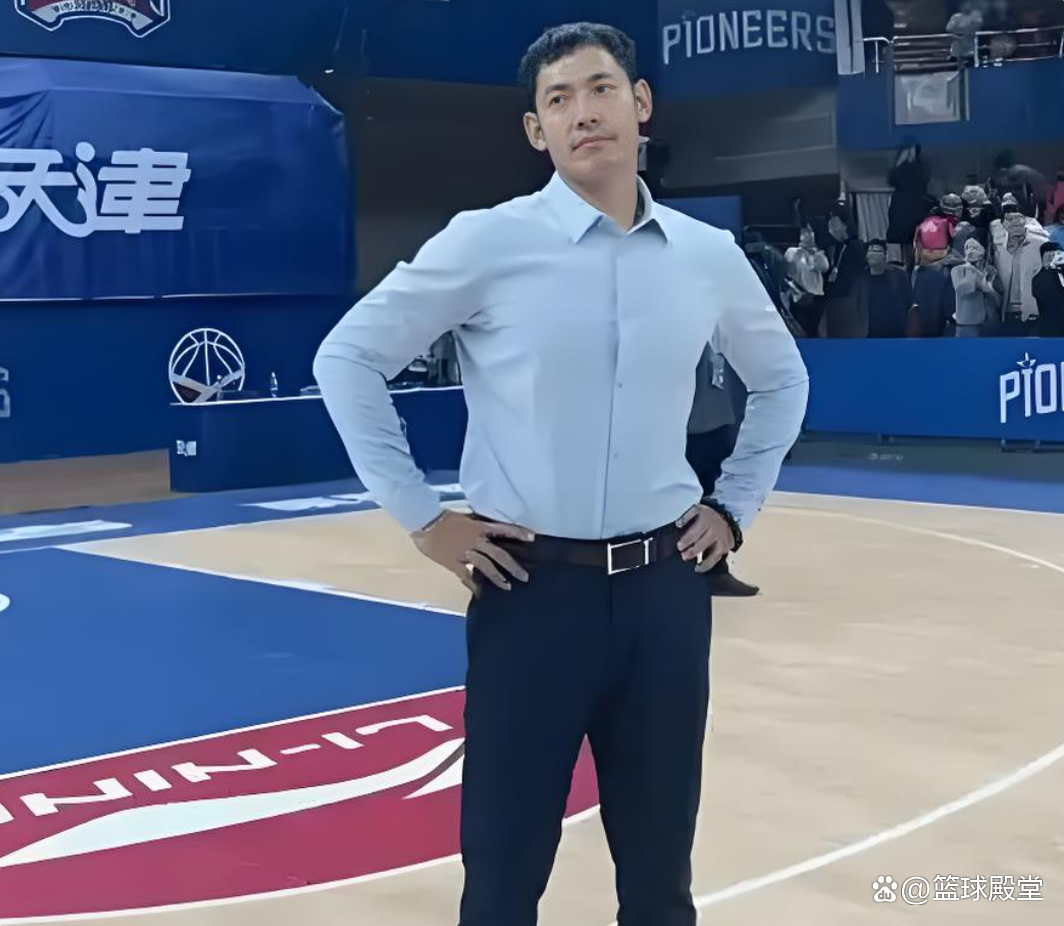 北控官宣：接受闵鹿蕾辞职致以崇高敬意聘请张庆鹏出任主教练