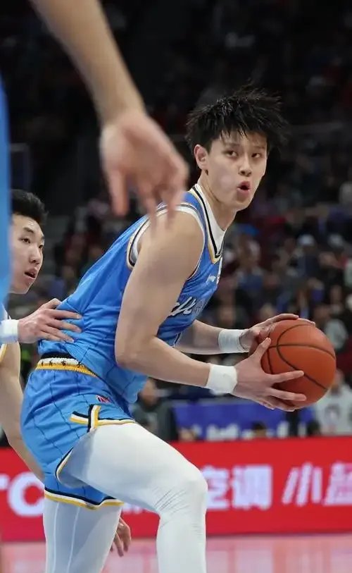 开云体育电脑版-包含周琦31分曾凡博28+10首钢大胜福建广东胜广州的词条