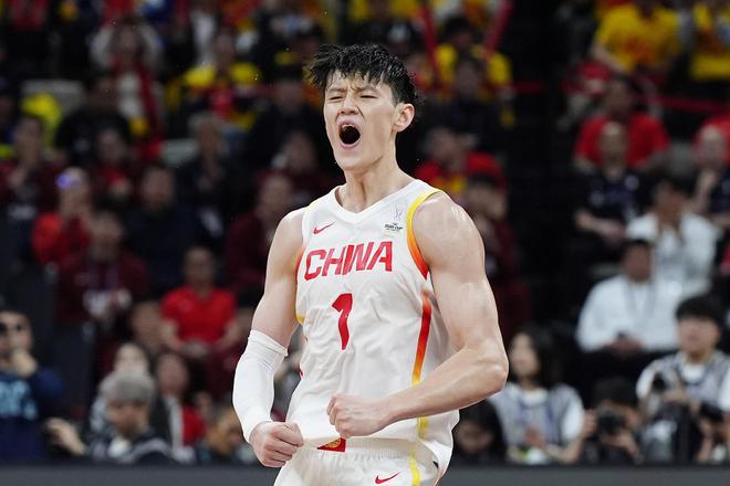 包含周琦31分曾凡博28+10首钢大胜福建广东胜广州的词条