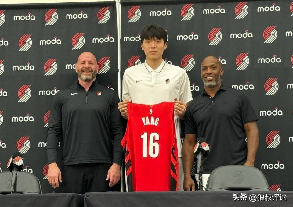 ✊跃向浩瀚！官宣：杨瀚森正式与开拓者完成签约！