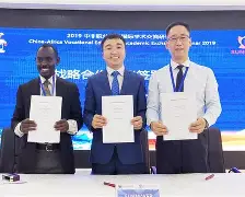 开云体育app-东非运动员苦尽甘来，一战成名夺冠的简单介绍